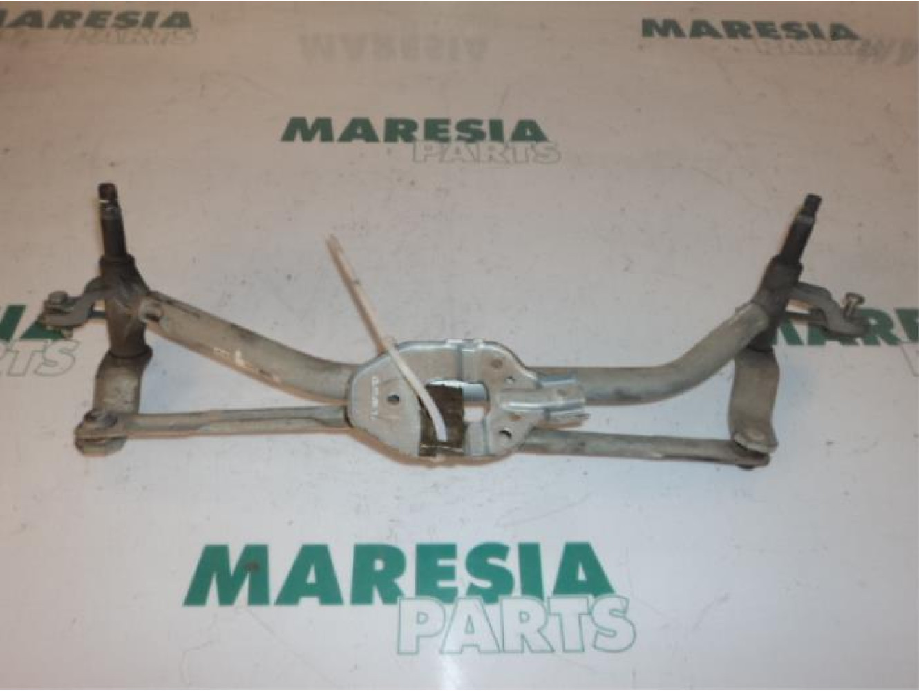 Peugeot - 207 - Wiper mechanism
