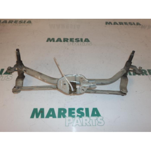 Peugeot - 207 - Wiper mechanism