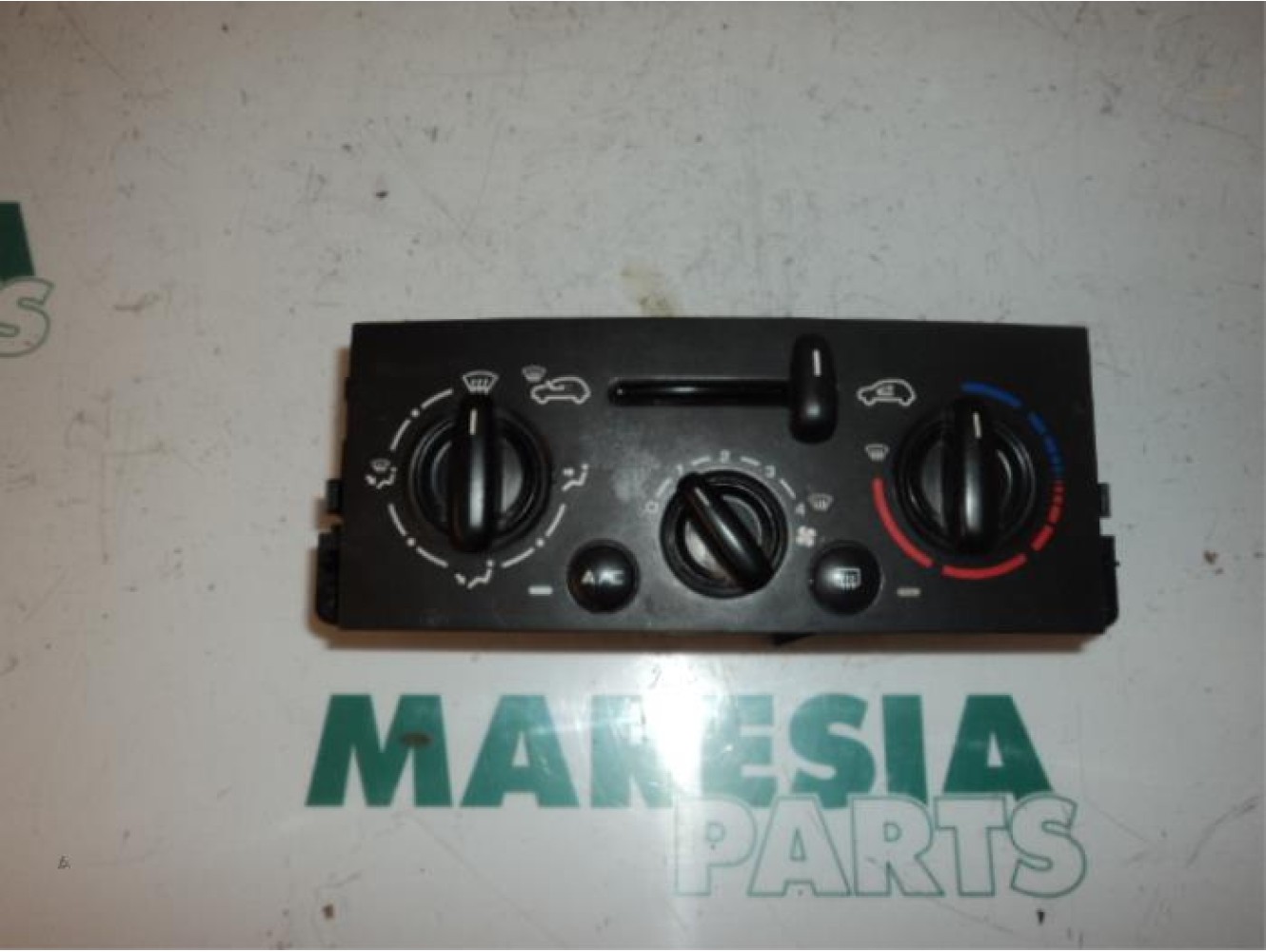 Peugeot - 207 - Heater control panel