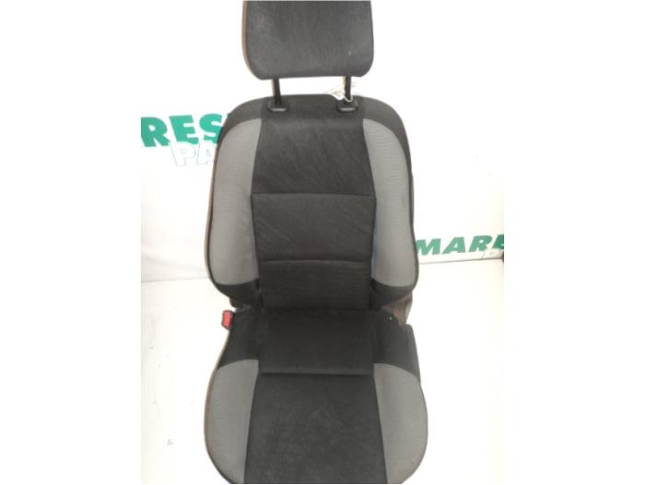 Peugeot - 207 - Stoel links