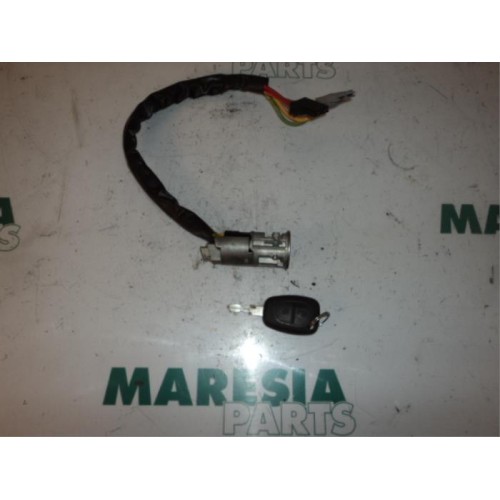 Renault - Kangoo - Ignition lock + key