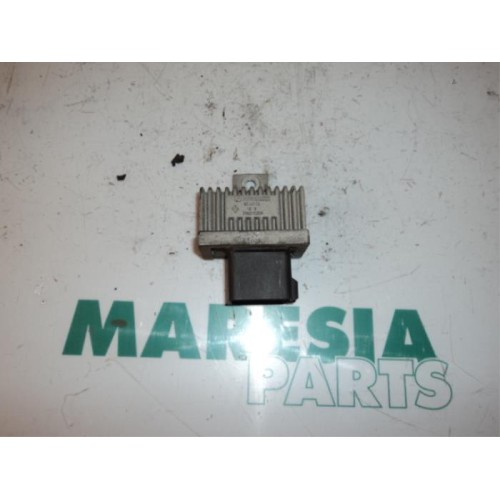 Renault - Kangoo - Glow plug relay