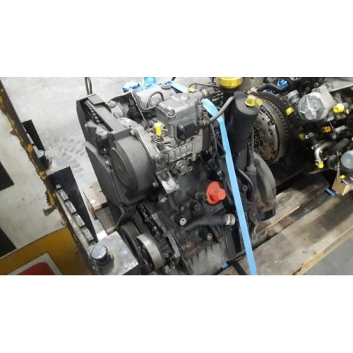 Renault - Clio - Engine