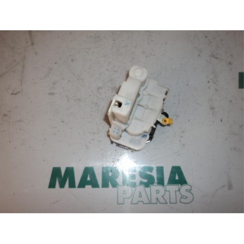 Fiat - Panda - Rear door mechanism 4-door, right