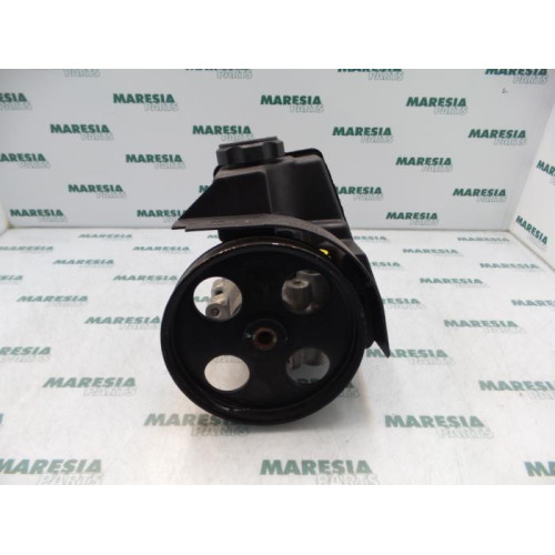 Peugeot - 206 - Power steering pump