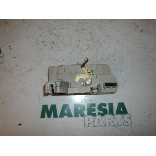 Peugeot - 307 - Rear door mechanism 4-door, right