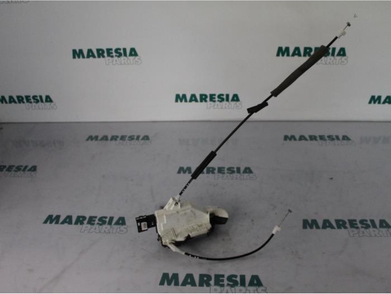 Citroen - C5 - Door lock mechanism 4-door, front left