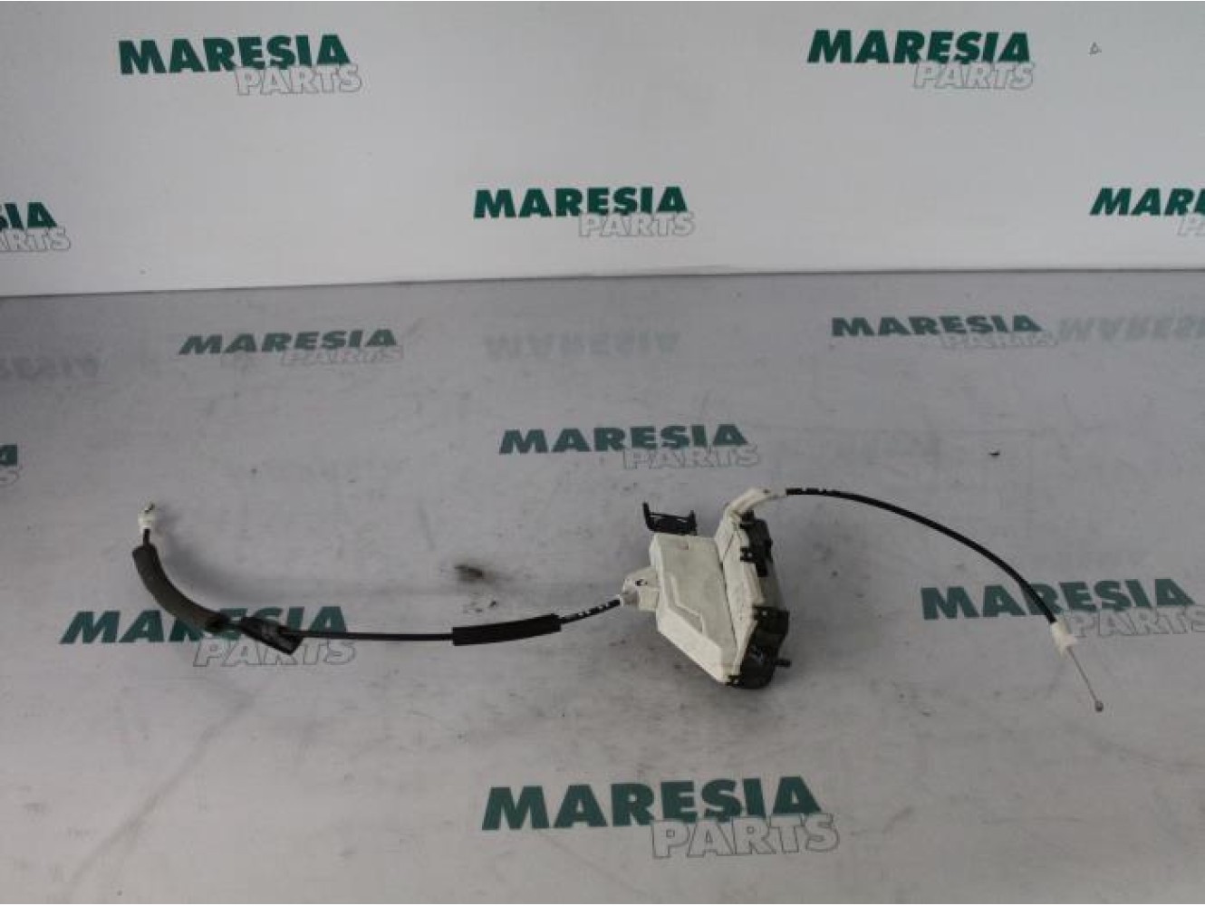 Citroen - C5 - Front door lock mechanism 4-door, right