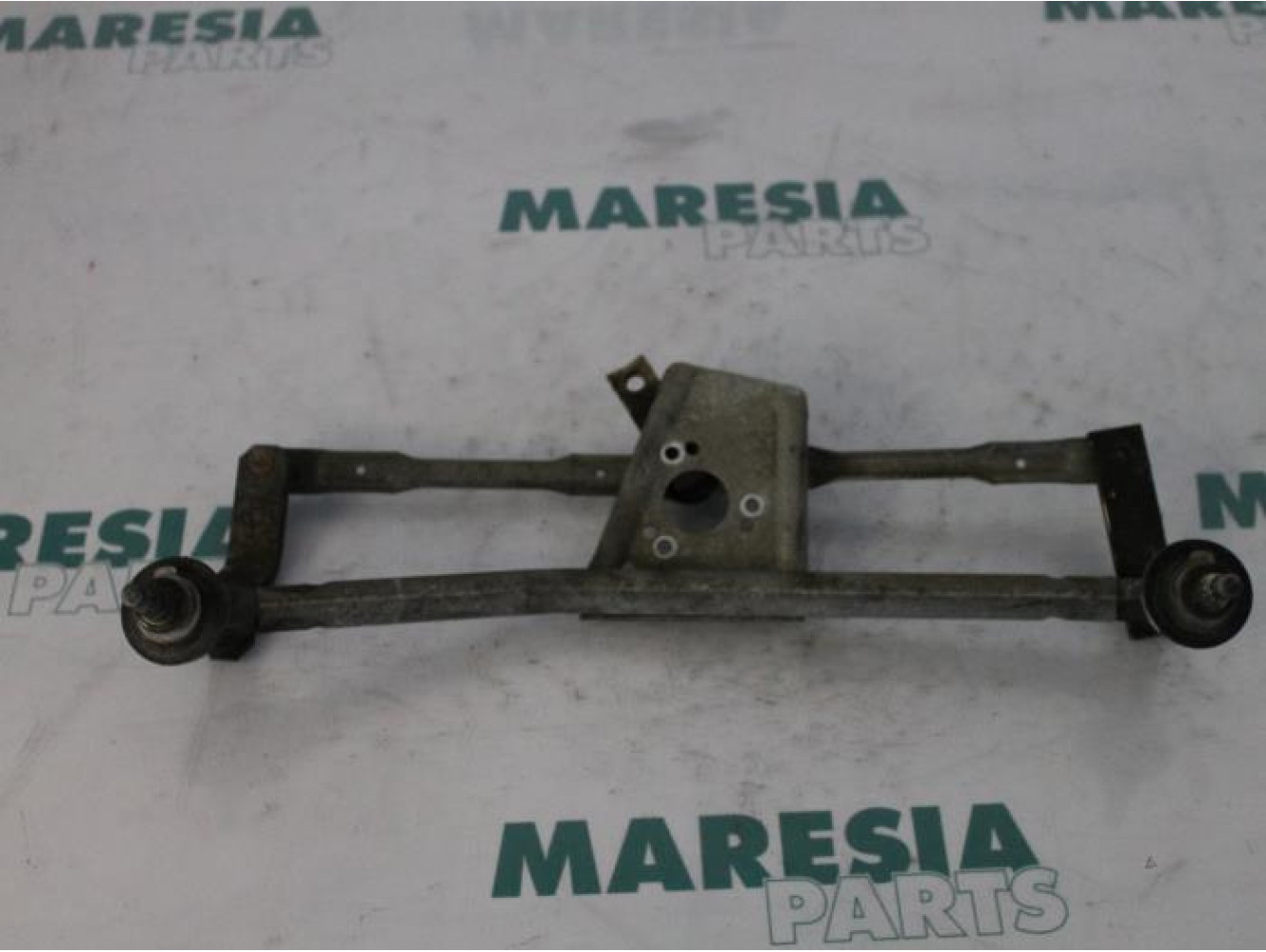 Peugeot - 206 - Wiper mechanism