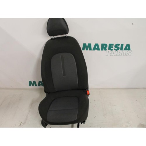 Fiat - Bravo - Seat, right