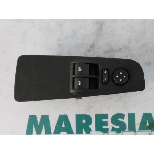 Fiat - Bravo - Multi-functional window switch