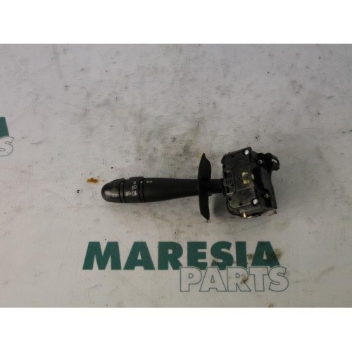 Renault - Megane Scenic - Indicator switch