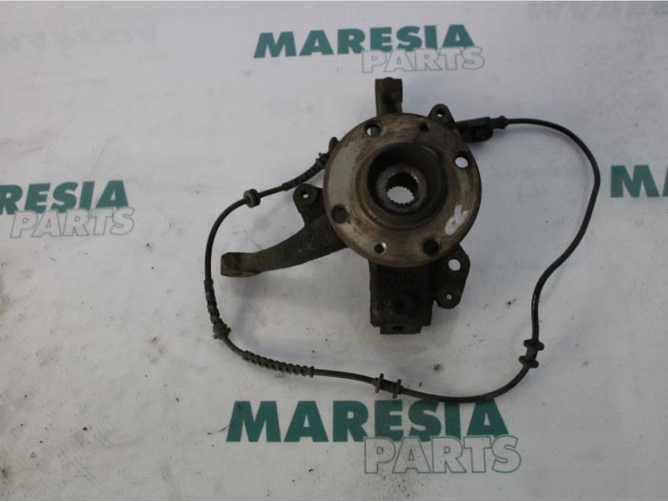 Fiat - Panda - Knuckle, front right