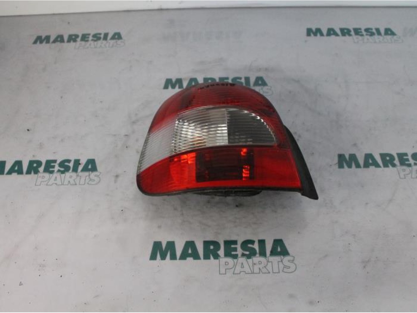 Renault - Megane Scenic - Achterlicht links