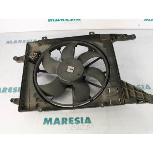 Renault - Megane Scenic - Kühlgebläse Motor