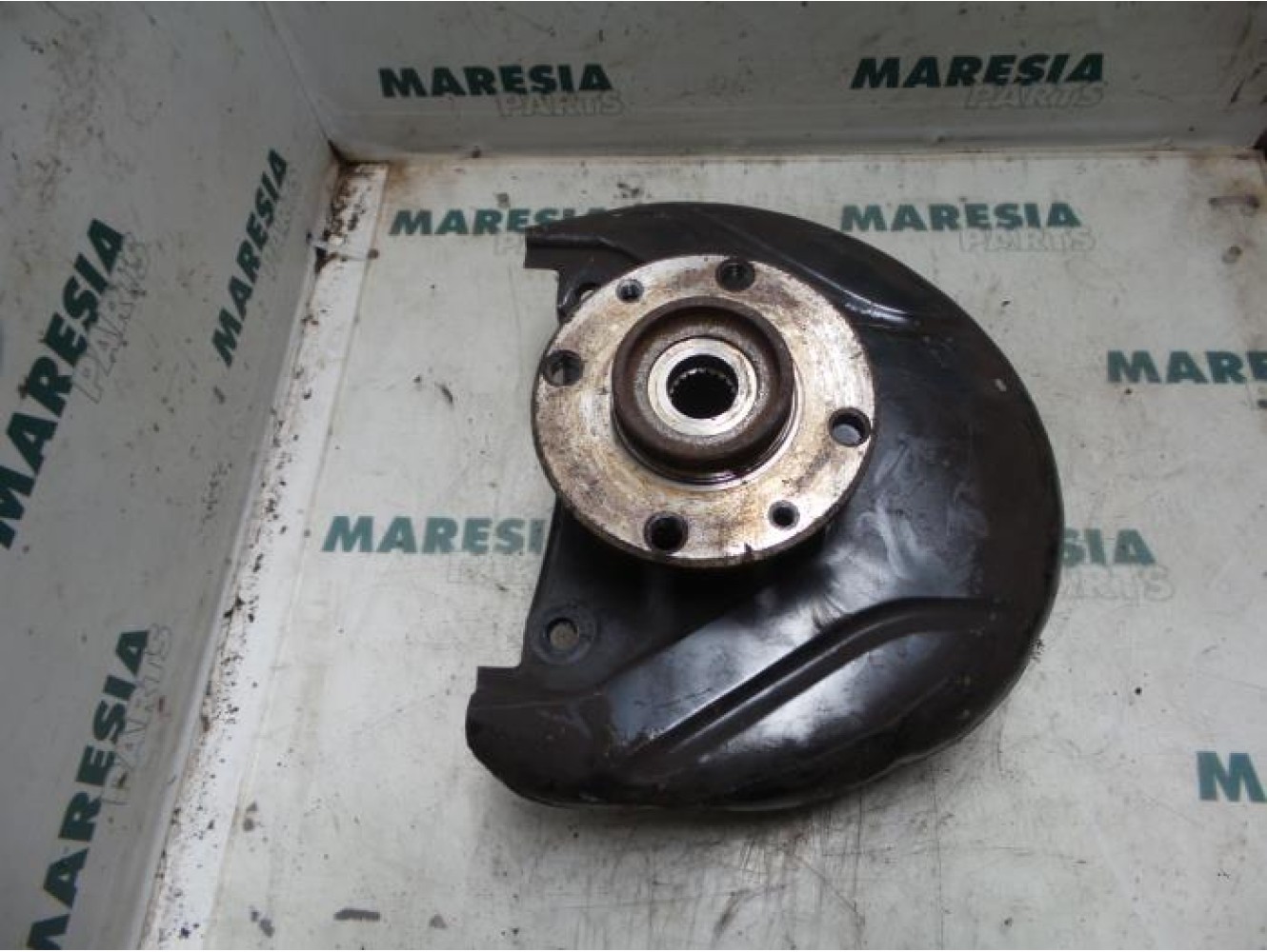 Fiat - Panda - Knuckle, front left