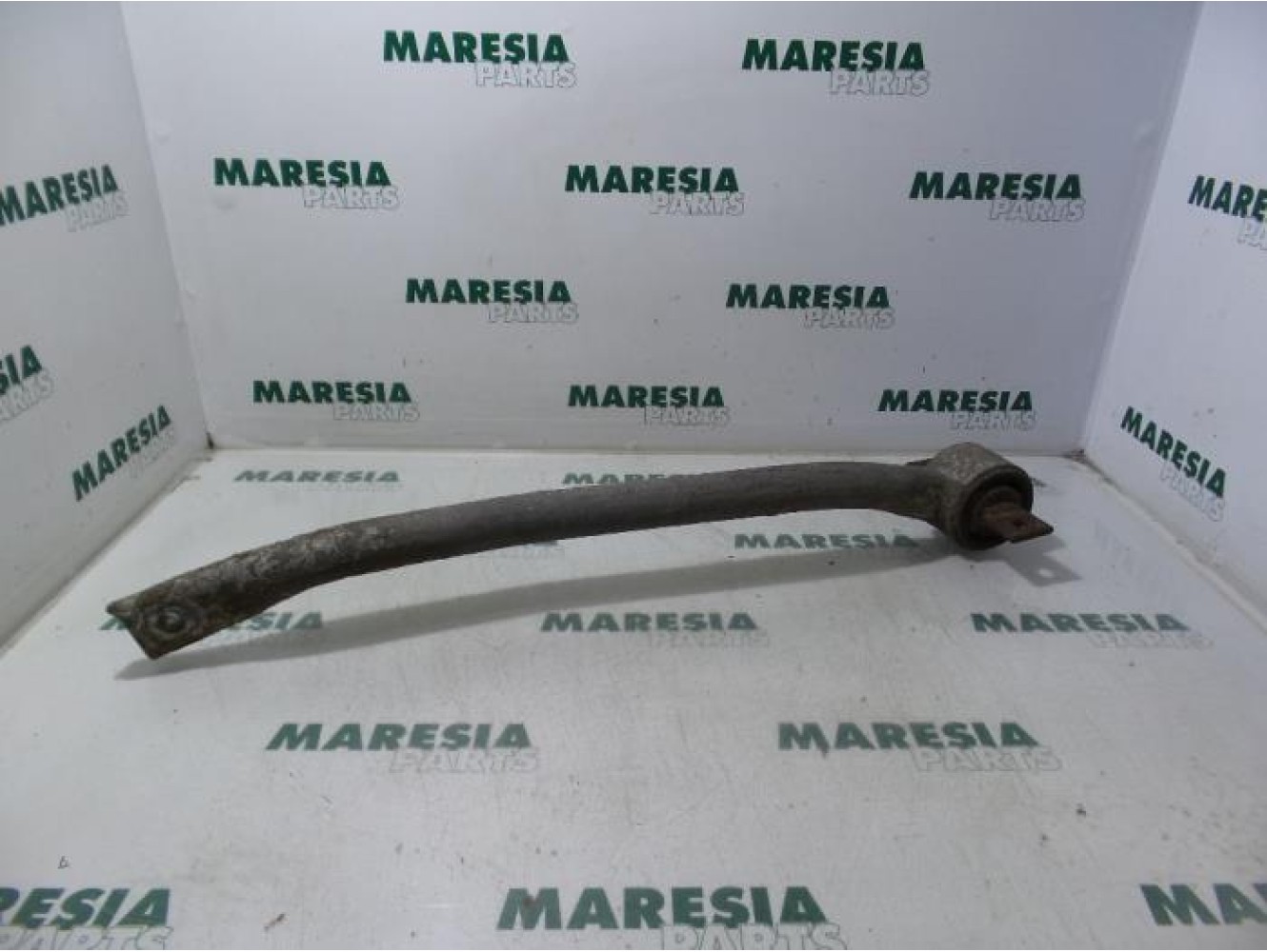 Alfa Romeo - GT - Querlenker links hinten