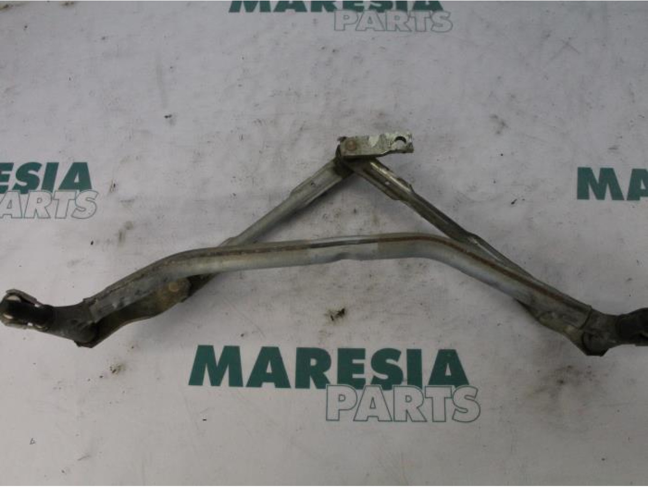 Peugeot - 207 - Wiper mechanism