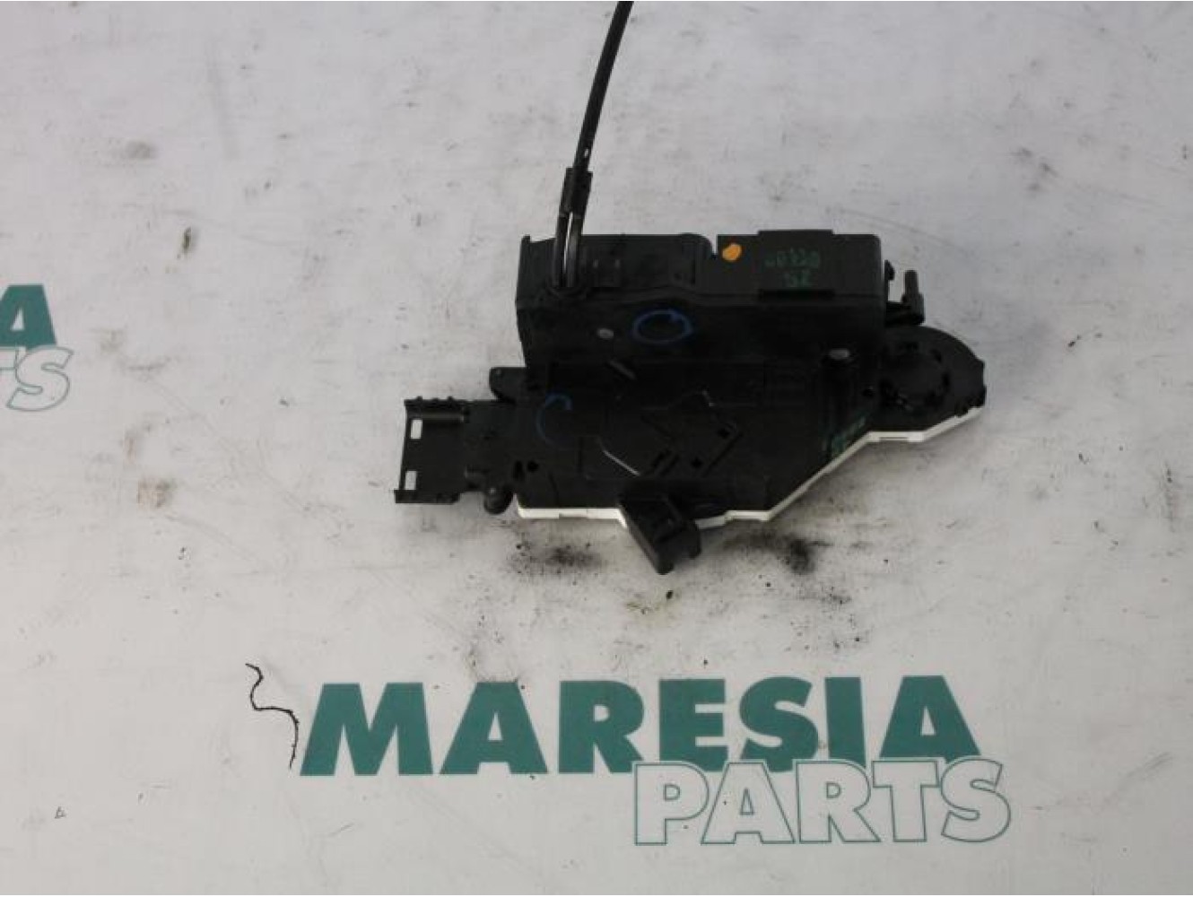 Peugeot - 207 - Front door lock mechanism 4-door, right