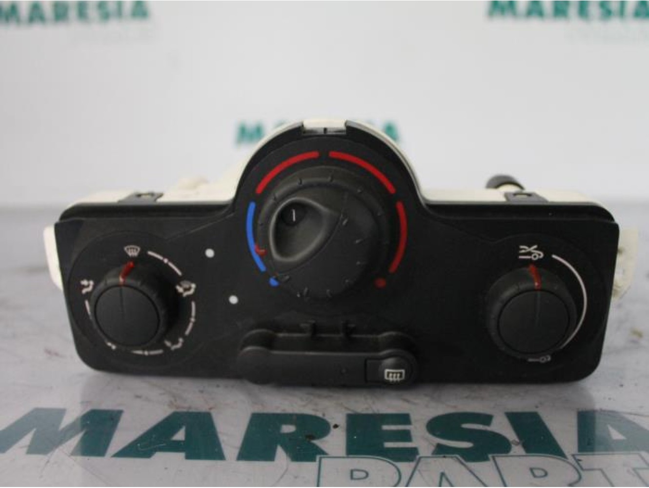 Renault - Clio - Heater control panel