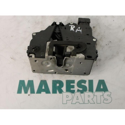Fiat - Punto - Rear door mechanism 4-door, right