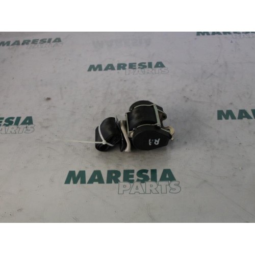 Peugeot - 207 - Rear seatbelt, right