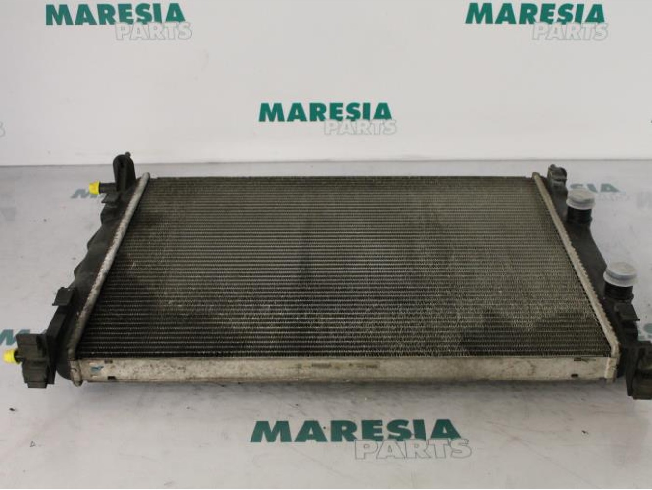 Renault - Megane - Radiator