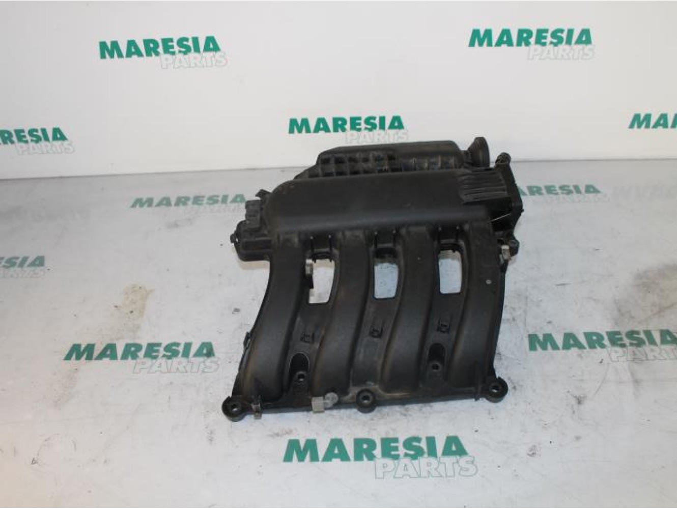 Renault - Megane Scenic - Intake manifold