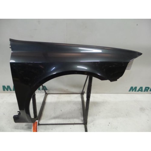Renault - Laguna - Front wing, right