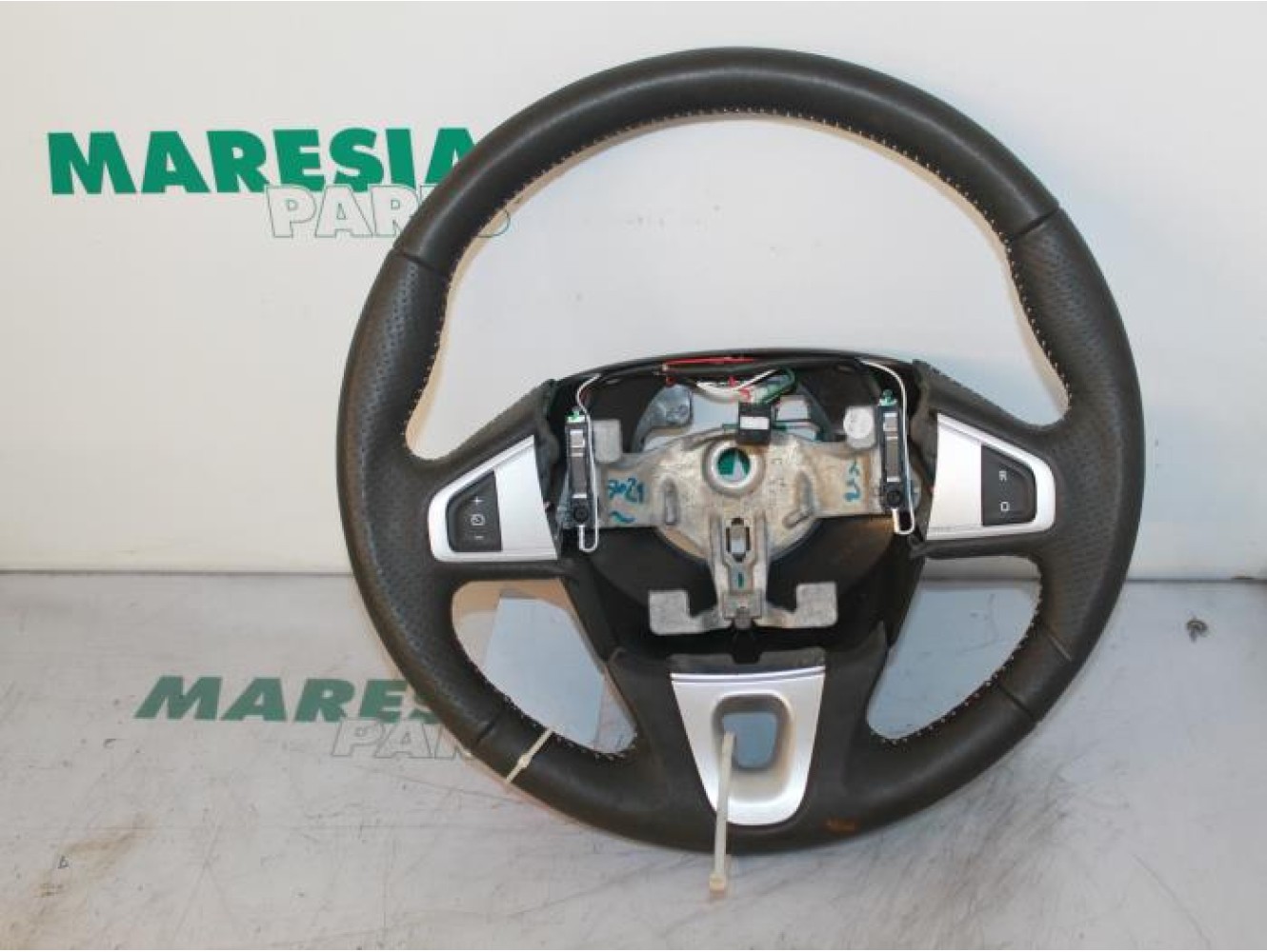 Renault - Megane - Steering wheel