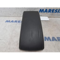 Renault - Megane - Armrest