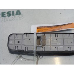 Renault - Megane - Multi-functional window switch