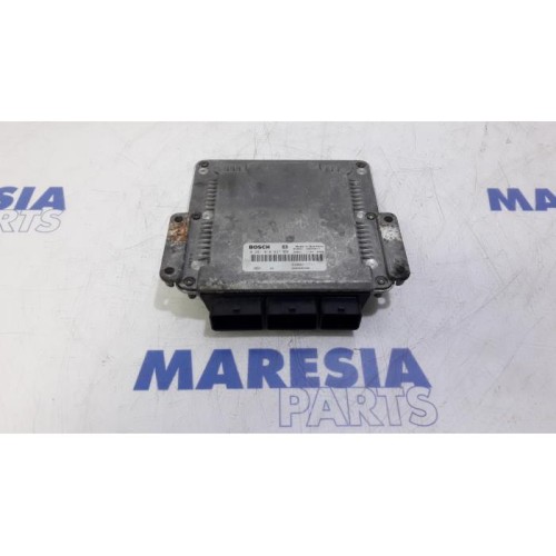 Renault - Laguna - Engine management computer