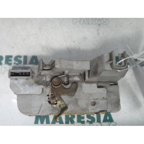 Peugeot - 307 - Rear door mechanism 4-door, right