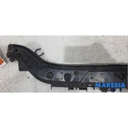 Renault - Megane - Lock plate