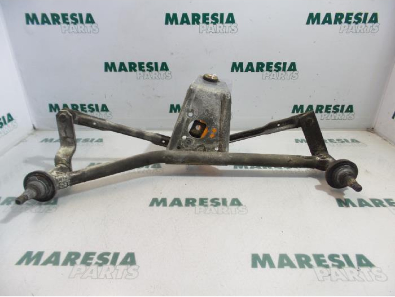 Peugeot - 206 - Wiper mechanism
