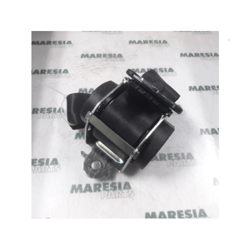 Renault - Megane - Rear seatbelt, right