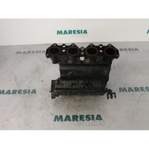 Peugeot - 206 - Intake manifold