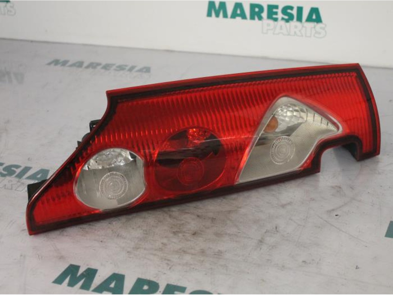 Renault - Kangoo - Achterlicht links