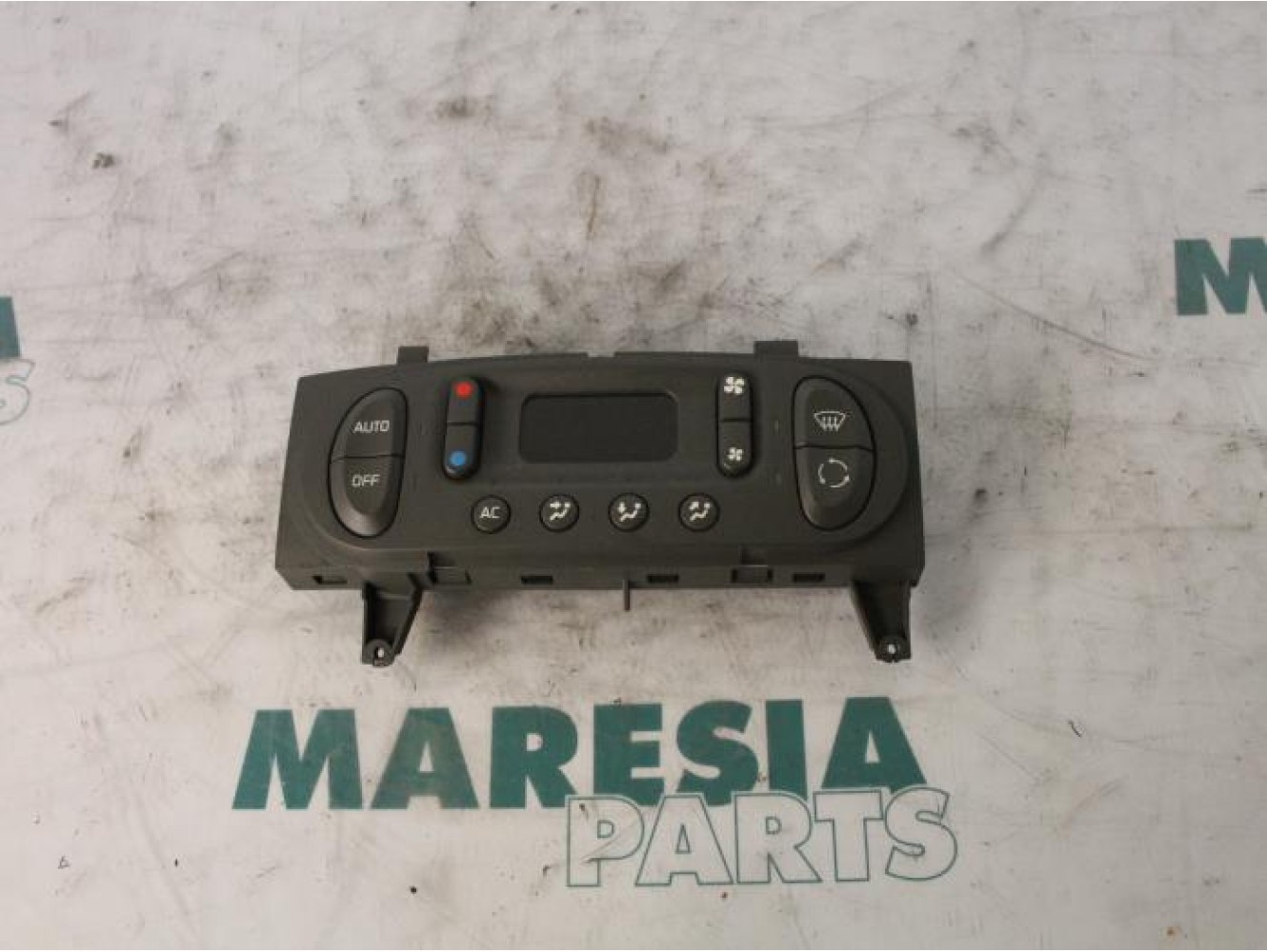 Renault - Megane Scenic - Heater control panel