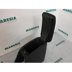 Renault - Megane - Armrest