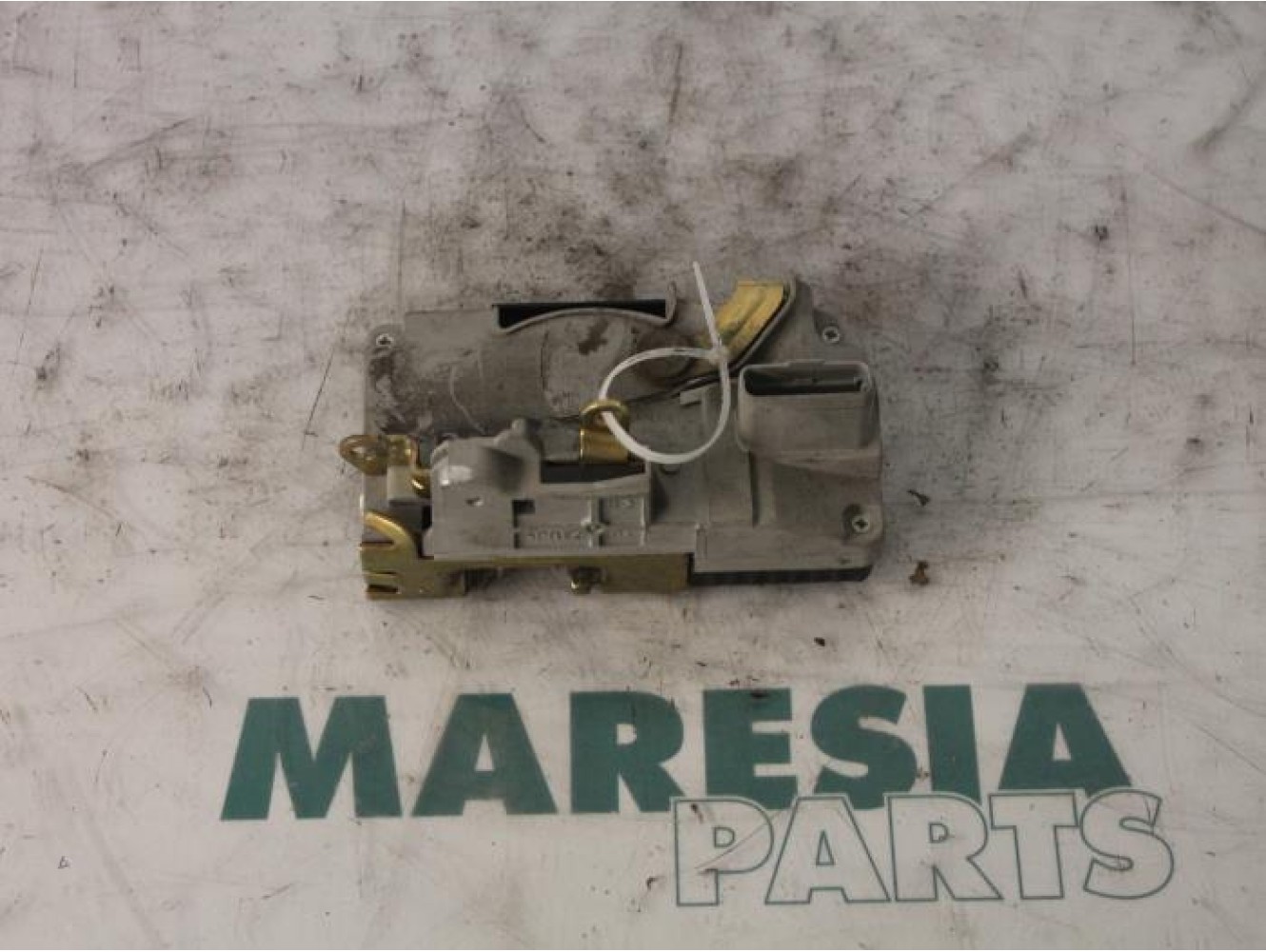 Citroen - C5 - Front door lock mechanism 4-door, right
