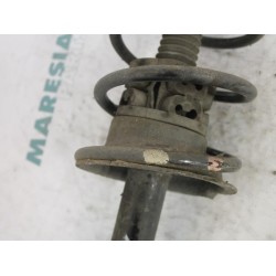 Renault - Megane Scenic - Front shock absorber rod, right