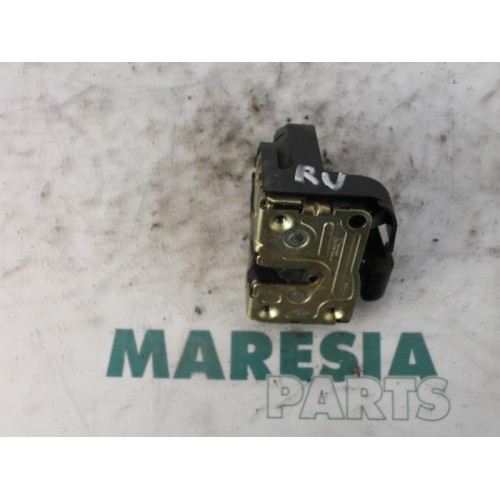 Renault - Megane Scenic - Front door lock mechanism 4-door, right