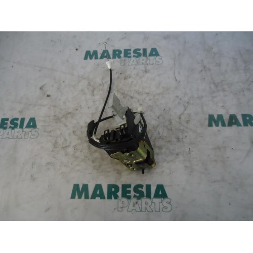 Citroen - C4 - Front door lock mechanism 4-door, right