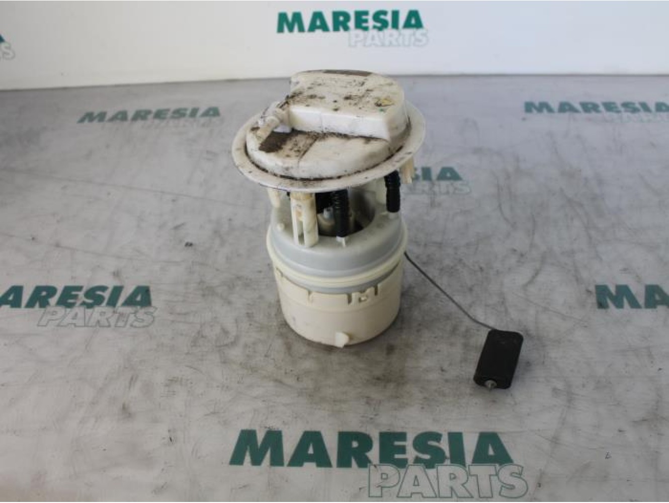 Peugeot - 206 - Electric fuel pump