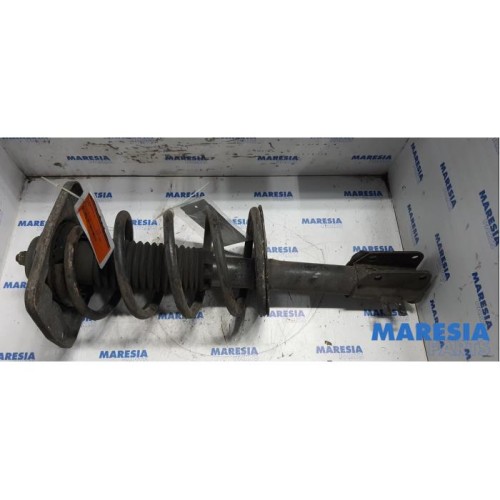 Peugeot - 807 - Front shock absorber rod, right