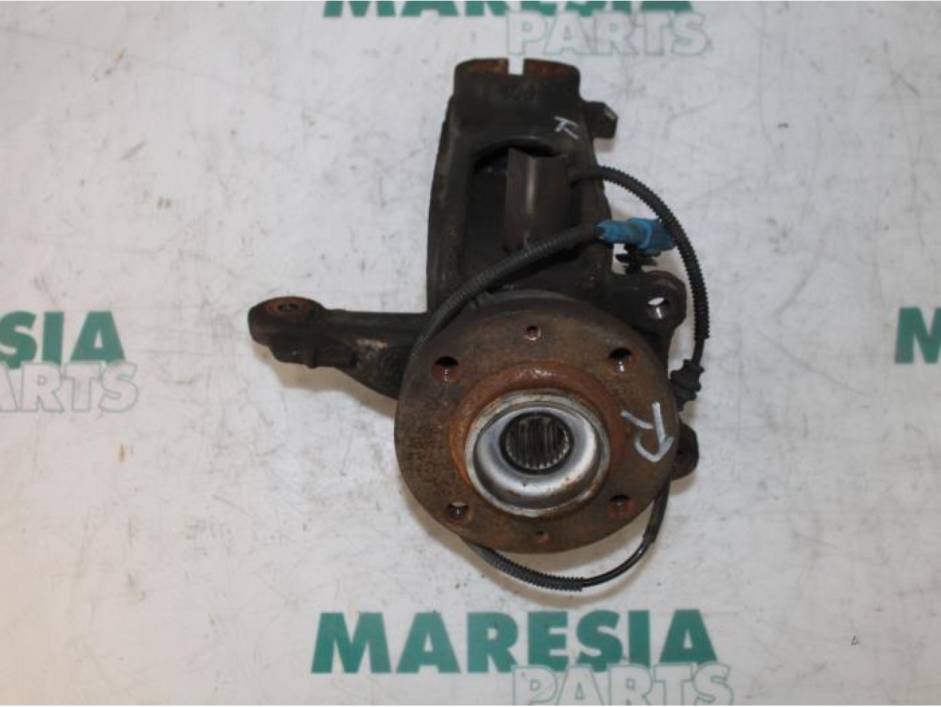 Peugeot - 207 - Knuckle, front right