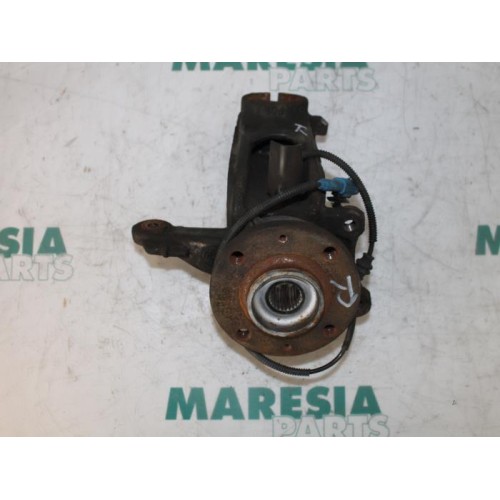 Peugeot - 207 - Knuckle, front right