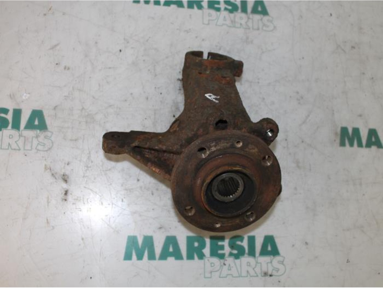 Peugeot - 206 - Knuckle, front right